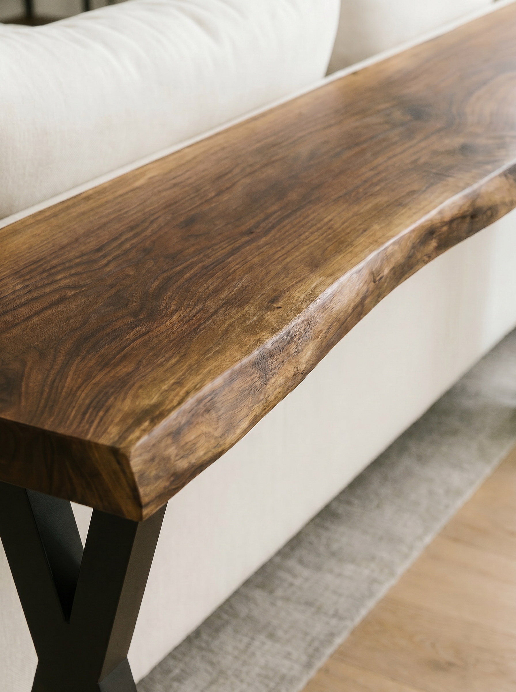 SofaLine Console Table