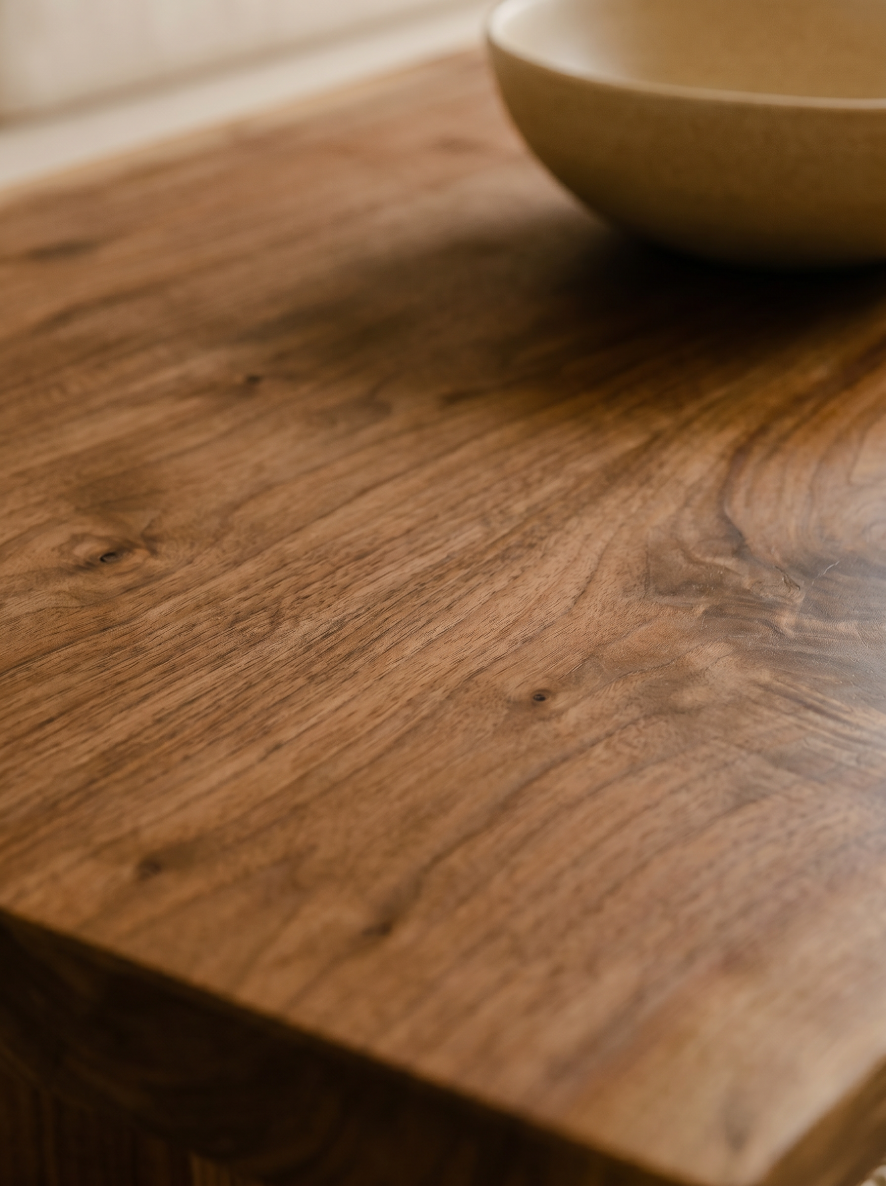 Elmora Table