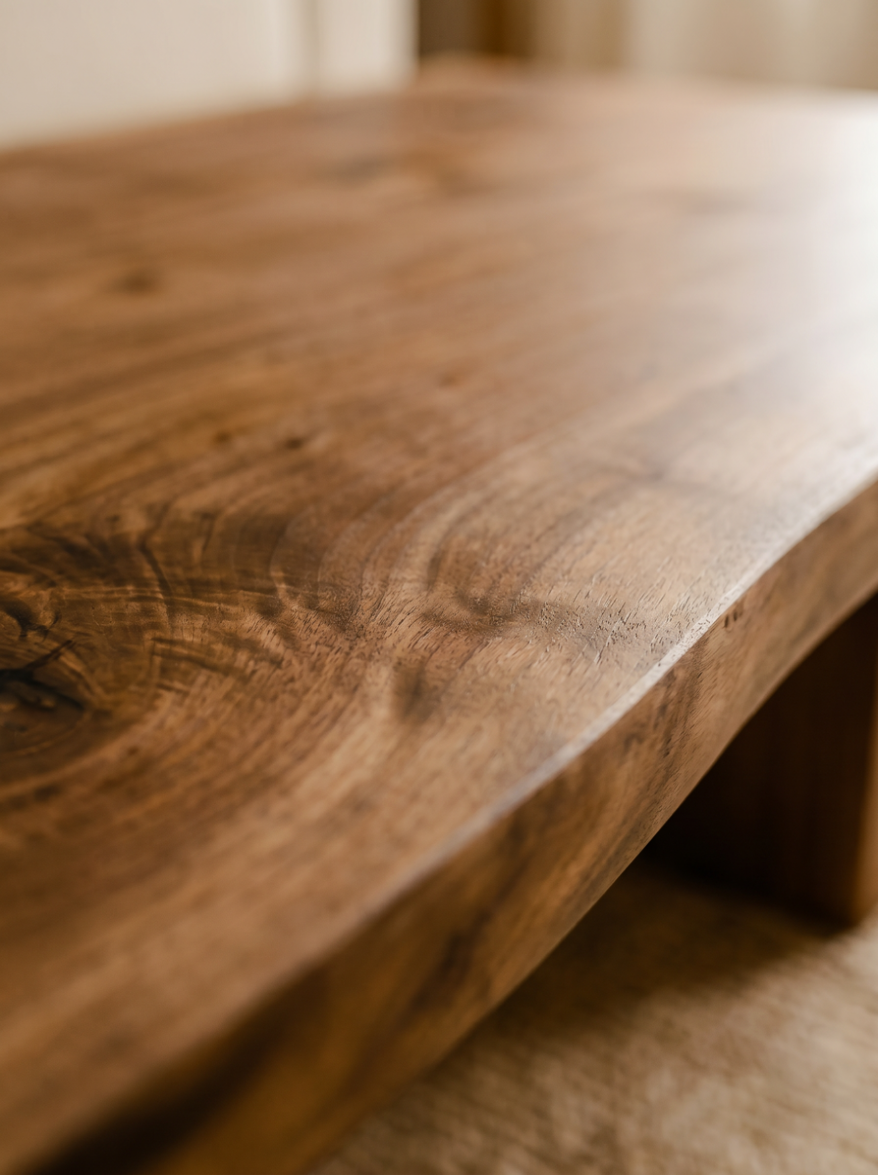 Elmora Table